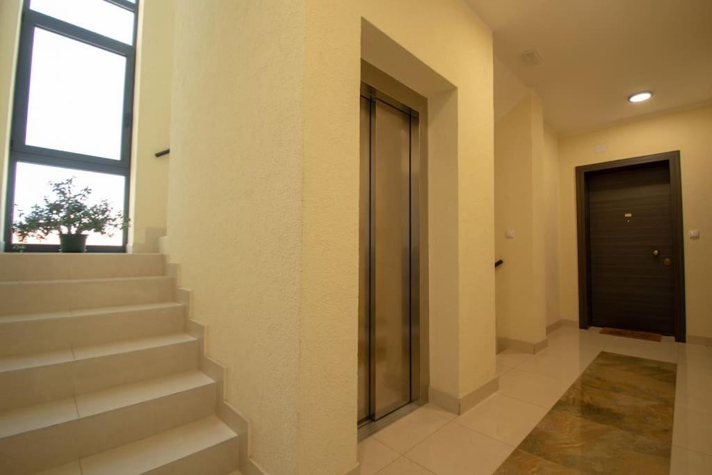 Gardos Bauhaus Apartment Belgrado Exterior foto